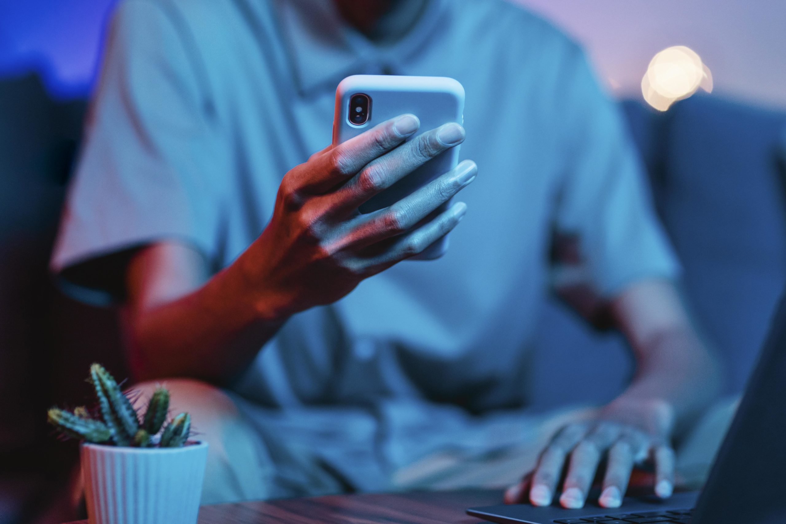 Campanha eleitoral começa com novas regras para redes sociais e IA; entenda