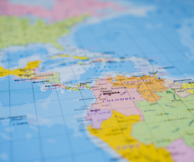 Segurança infantil online: o que as experiências latino-americanas podem ensinar?