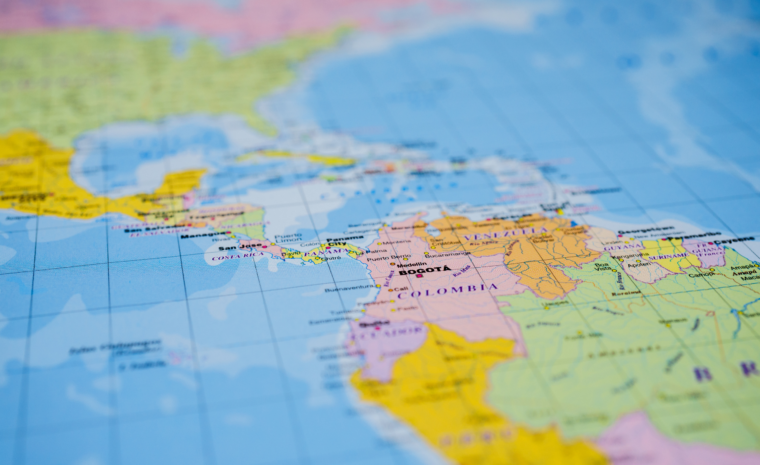 Segurança infantil online: o que as experiências latino-americanas podem ensinar?